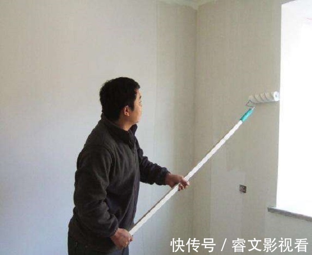 液态状|刮完腻子为啥还要刷乳胶漆?师傅这么说我才明白