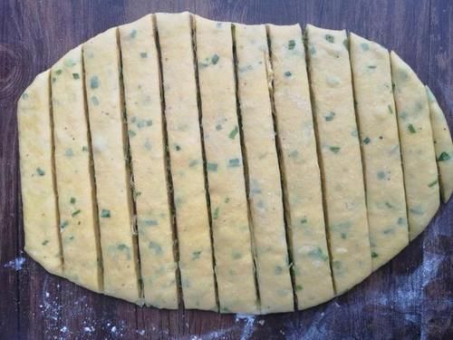 小孩子的补钙小零食不用烤箱也能做,一口一个还可以当早餐