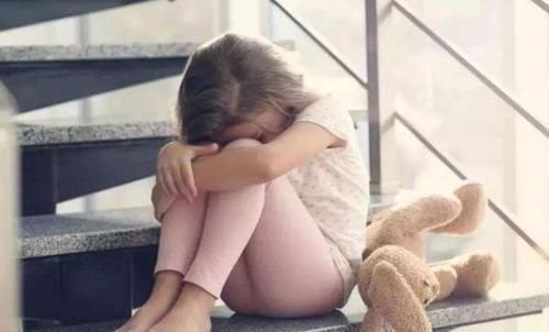 开心|孩子这两个行为看似“懂事”,长大多半和成功无缘,家长别瞎开心