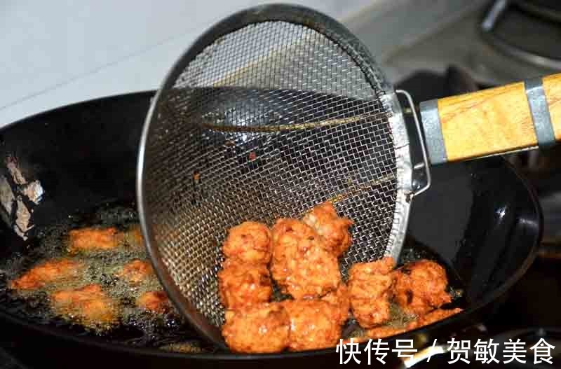 炸肉丸子|无论炸什么丸子，只需学会这3招，丸子酥脆美味，口口香！