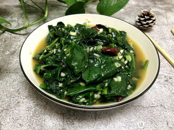 炒木耳菜|它是蔬菜界的“榴莲”，味道怪怪的，一吃就上瘾，清脆滑嫩特好吃