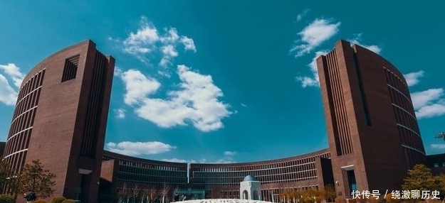 我国校名最长大学有55个字，念完要1分钟，听10遍也记不住