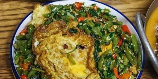 请亲戚来家里吃饭,我做了8菜1汤,有2道菜9成人都没吃过