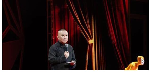 脱口秀破圈后,脱口秀演员和相声演员同台PK,最终谁会赢?