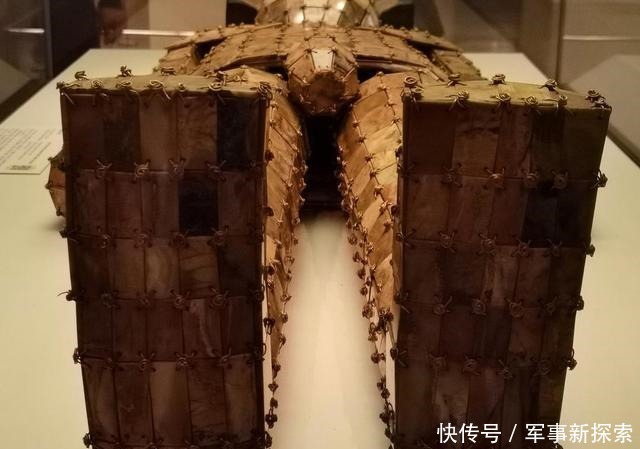 金缕玉衣|金缕玉衣本名是金缕玉柙,就是帝王的丧葬殓服,和木乃伊差不多