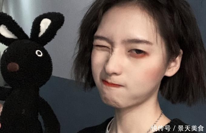 经常绑头发的女生,睡觉用散开吗十有九人做错,难怪发际线变高