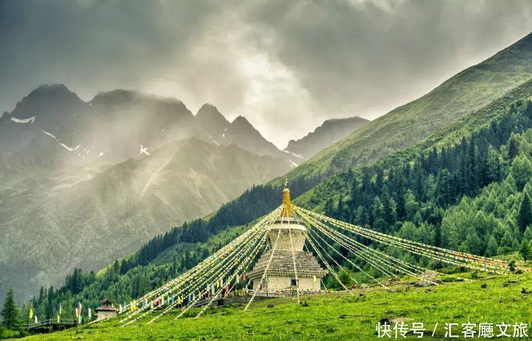 秘境川西，享一场色彩狂欢；瑰丽山河，赴一场诸神盛宴