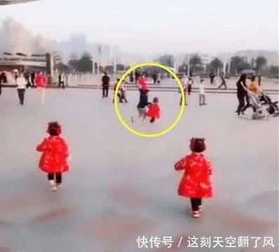 三胞胎|哥哥照顾三胞胎妹妹，妈妈看到很暖心，哥哥当得有模有样