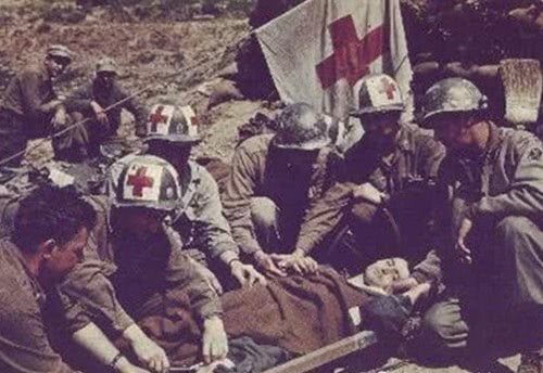 杀害|18岁漂亮护士被日军杀害,死前哭着喊妈妈,后来才知她本是富家女