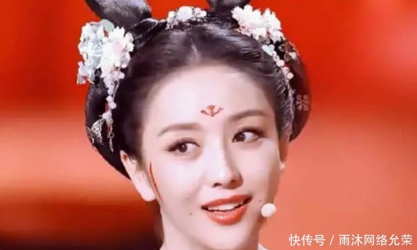 究竟|唐朝妆容究竟什么样?佟丽娅的唐妆脸上有伤痕,其实是正宗的