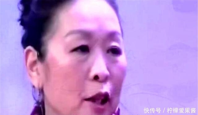 丈夫痴迷画中女子,妻子偷偷拿来鉴宝,专家反问:知道她是谁吗?