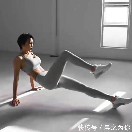 脚后跟|37岁健身模特,凹凸身材很惹眼,分享4个瘦身动作,练同款身材