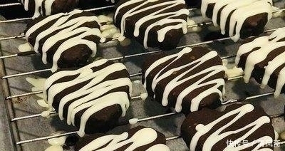 巧克力饼干别再买着吃了,不用水不用油,而且不用烤,在家就能做