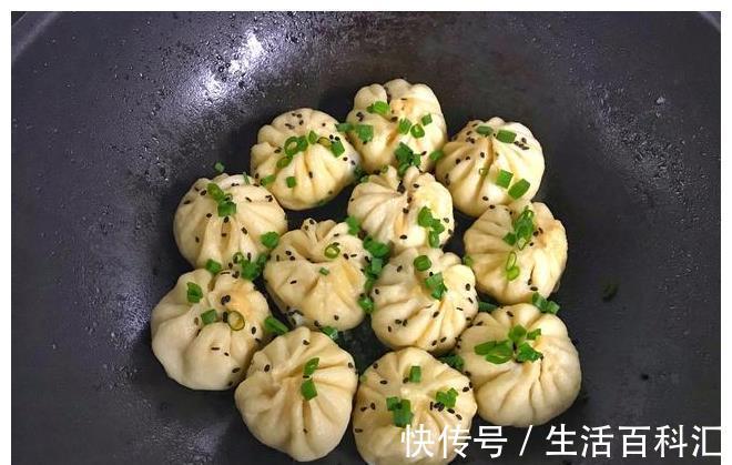 外皮|生煎包好吃有诀窍,记住2点,外皮松软底部酥脆,咬一口还爆汁