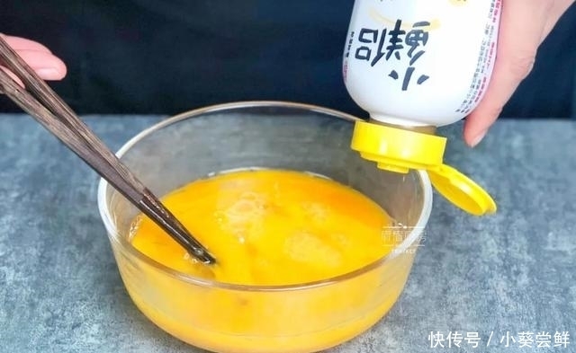 家常炒方便面，味道果然不一样，比用开水泡有营养多了