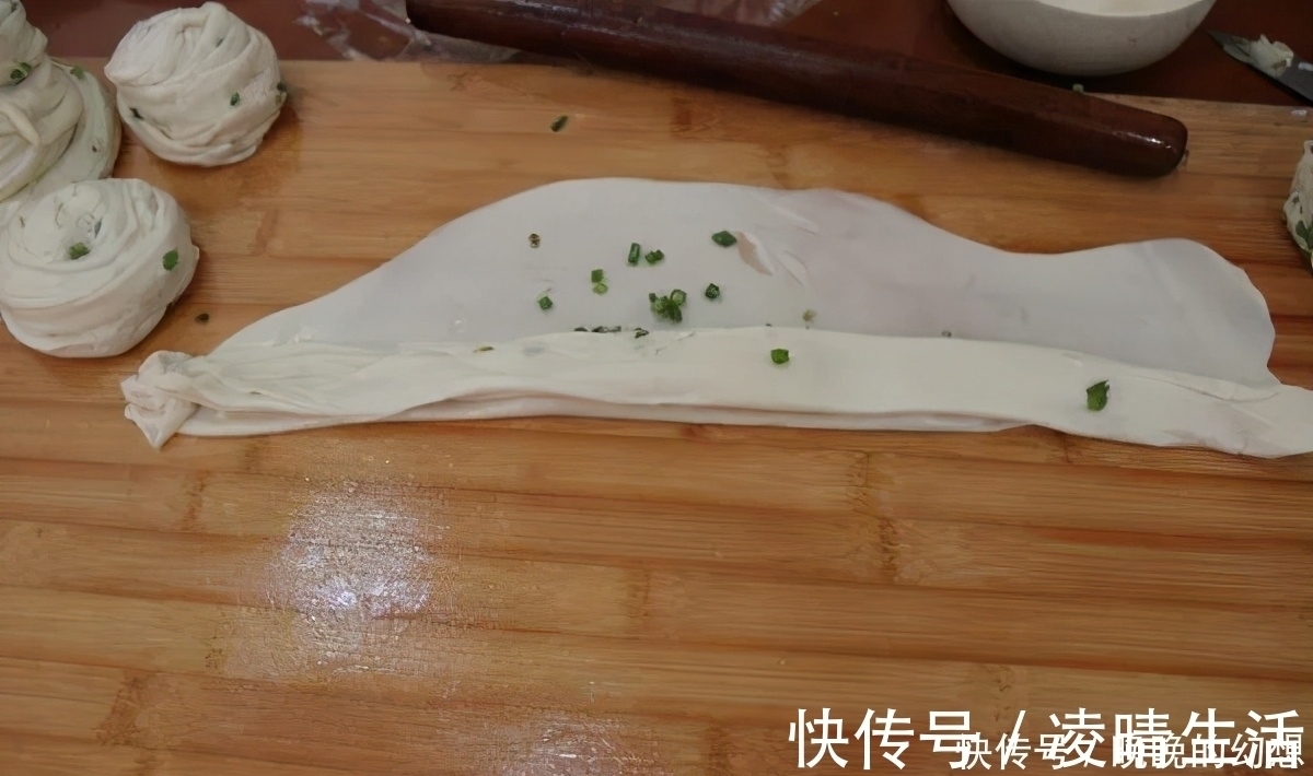 真正的懒人早餐饼，5分钟就出锅，做一次半月不起早，全家喜欢吃