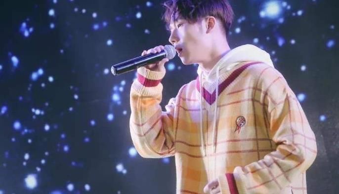 冠军|最惨《中国好声音》冠军,以新人身份再去选秀,二次夺冠依旧不红!