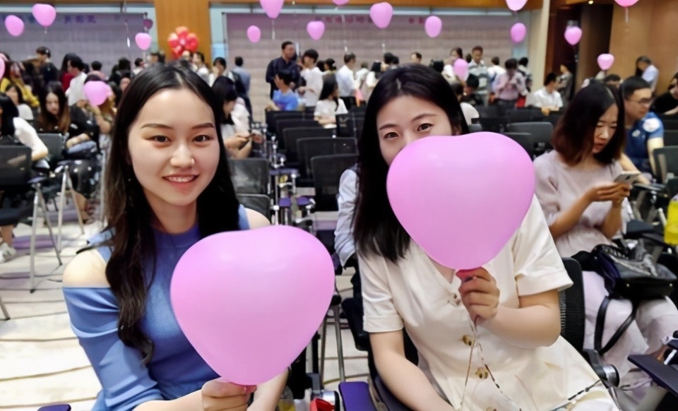 非诚勿扰首位被赶下台的男嘉宾,孟非怒呛:这个台上我说了算