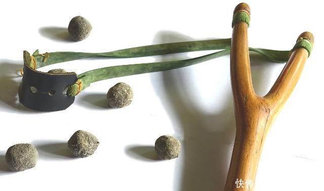 古代神乎其技的暗器有多少练十年铁拳功,比不上一个铁拳头!