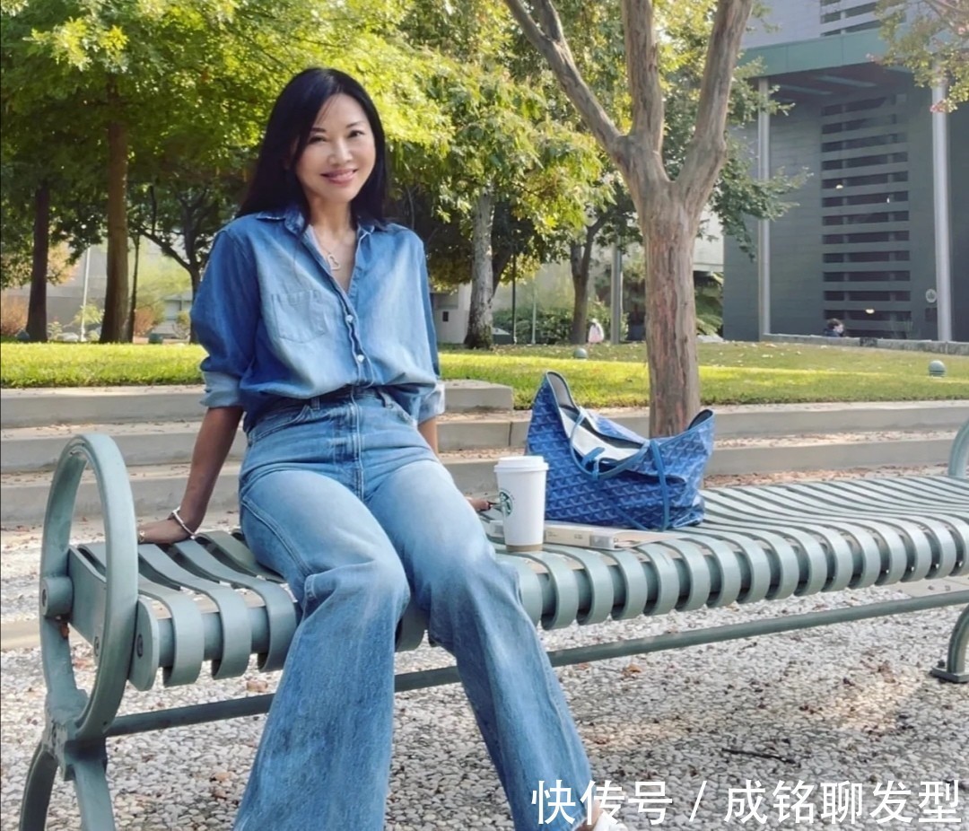 无龄感|女人会穿必然与众不同,52岁博主优雅大气的穿搭,美得别有韵味