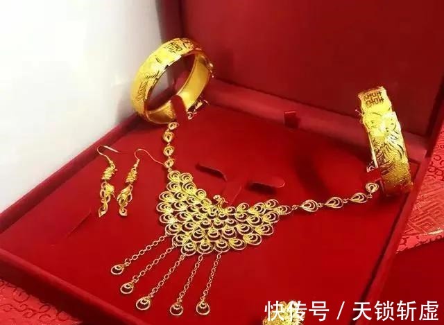 贵金属$佩戴黄金首饰的四个禁忌,四个清洁方法,你一定得知道!