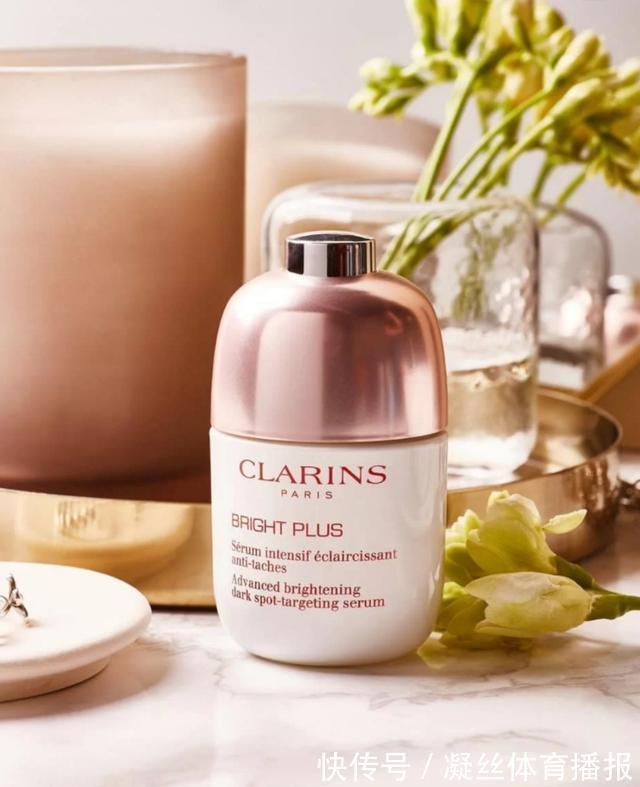 灯泡 天生皮肤黑黄如何逆袭?5款好用的美白护肤品,让你养出好肌肤