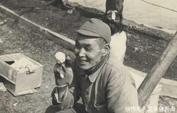 二战|老照片：二战结束后，日本士兵回国后的真实生活，真是解气