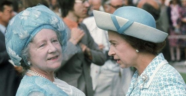 希特勒|她是英国女王的母亲,被希特勒称为最危险的女人,活了一百零一岁