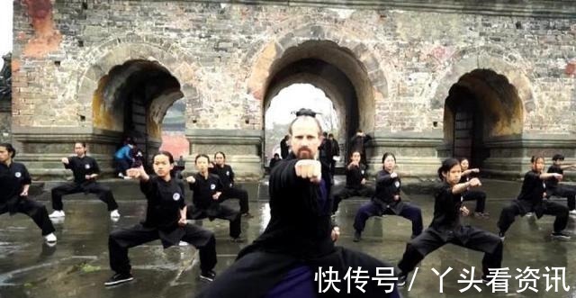 形意拳|美國小伙癡迷武當功夫成三豐派傳人回美國沒幾天就想回來
