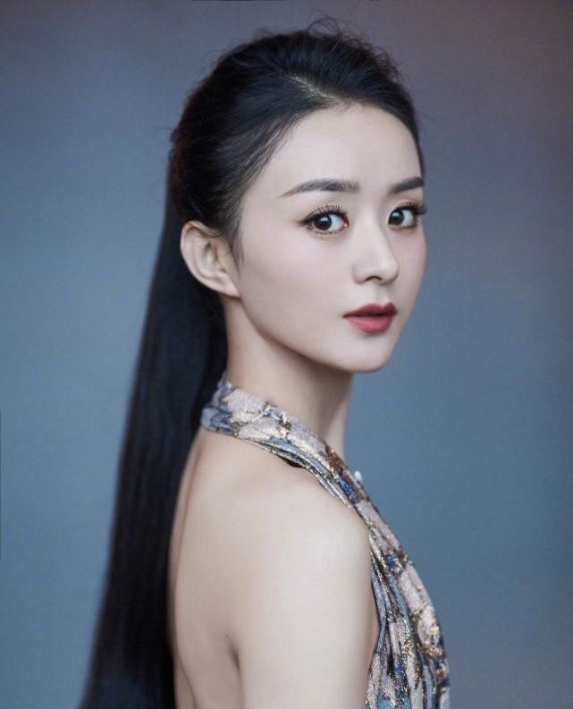 连演|赵露思出道三年成娱乐圈“香饽饽”，她连演十五部作品依旧不红！
