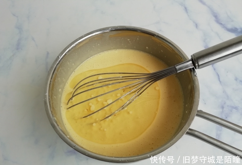 教你做|教你做孩子爱吃的奶黄包,香甜松软,奶香浓郁,一顿3个不够吃!