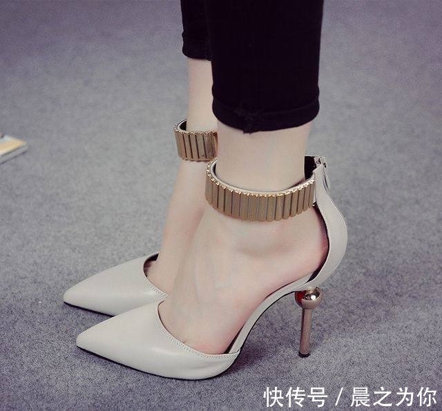 一字扣 尖头高跟鞋穿出女神范,白皙美腿男朋友眼中只有你