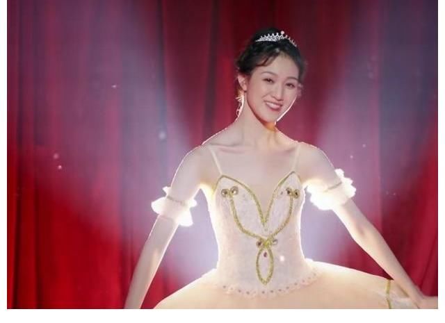 导师|舞蹈生:导师席惊现C位之争,佟丽娅一句话缓解尴尬,太圈粉了