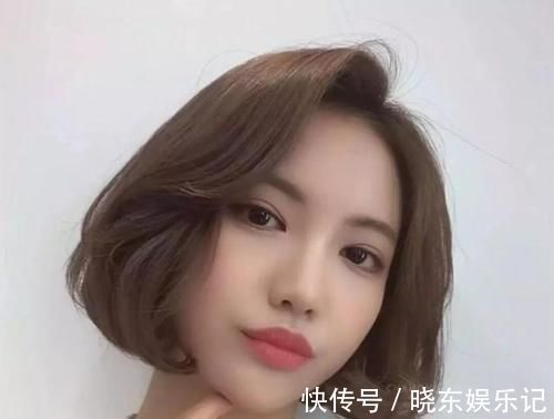 发型 再不换发型就要过年了,这款“齐脸”发型超火的,让你美不胜收