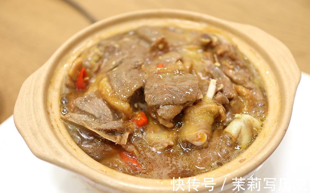 入味|浓香入味的土豆焖鸭，口感一点儿不输黄焖鸡，低脂少油更省事