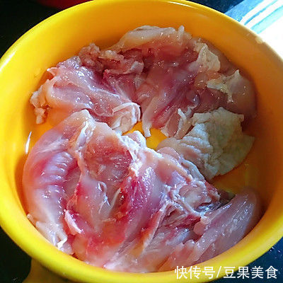 李子|舌尖上的中国，滑鸡腊肉煲仔饭能占一席之地
