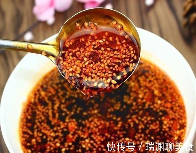 爷爷道出炸辣椒油的秘方，万万要加这3种配料，否则不香又不辣