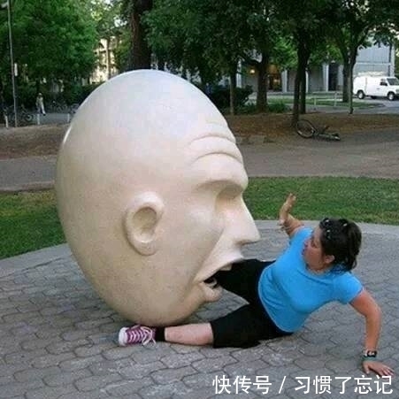 |幽默笑话：闺蜜打电话给我说她出车祸了，我赶去医院时……