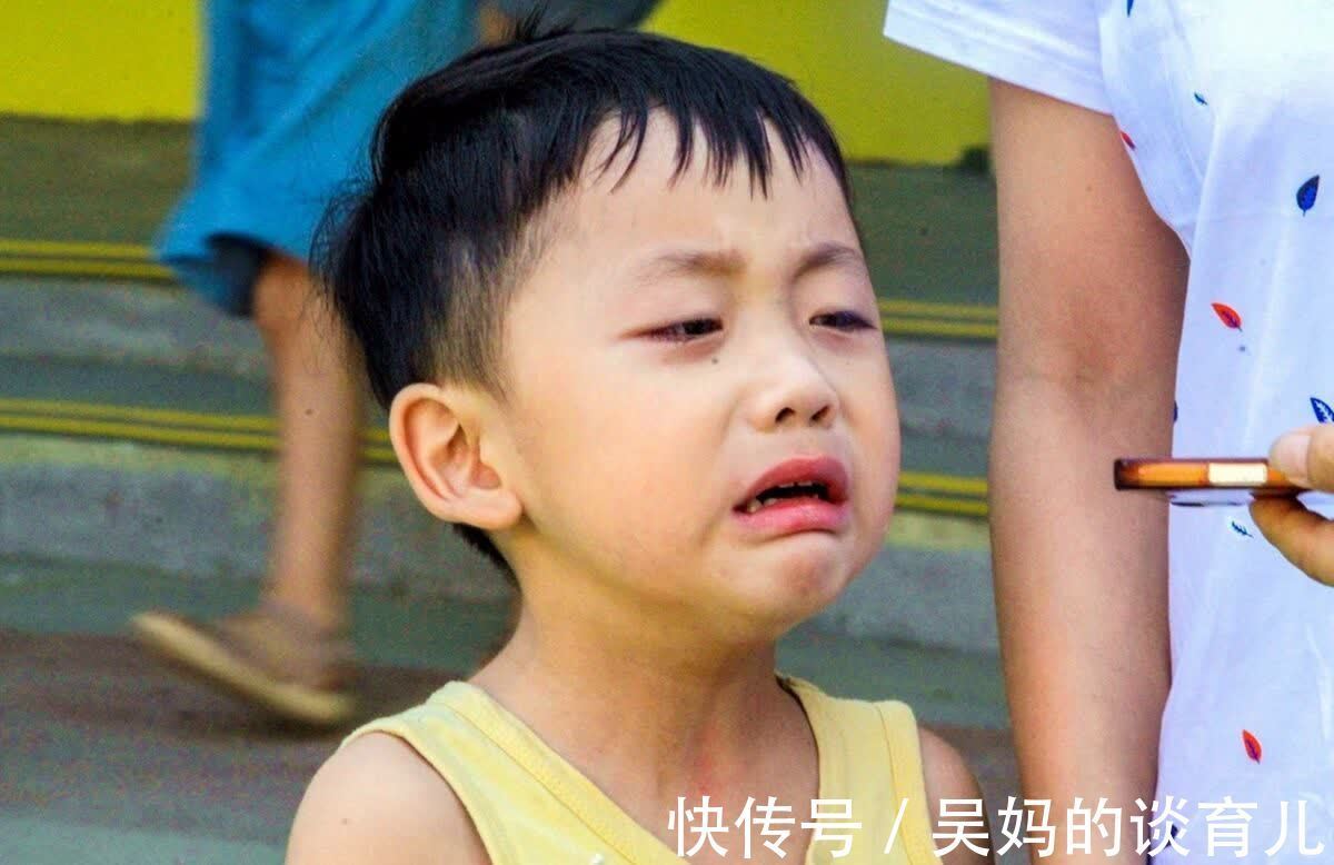 冷暴力|新型冷暴力正在幼儿园蔓延，娃受了委屈只能忍气吞声，你却未察觉