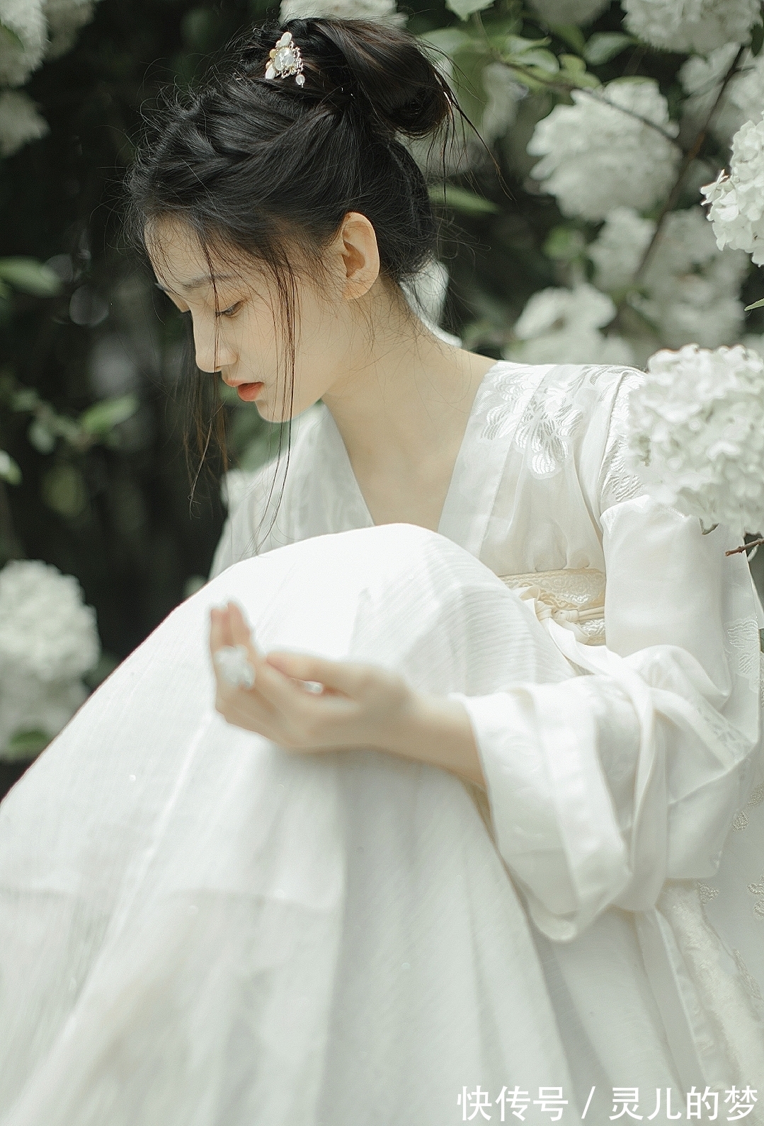 遣悲怀三首|元稹很著名的一首悼亡诗,全诗围绕“悲”展开,最后14字扣人心弦