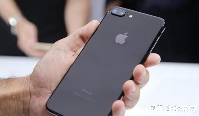 代工|消息称iPhone14开产，外观曝光：苹果让入门版配置大缩水？