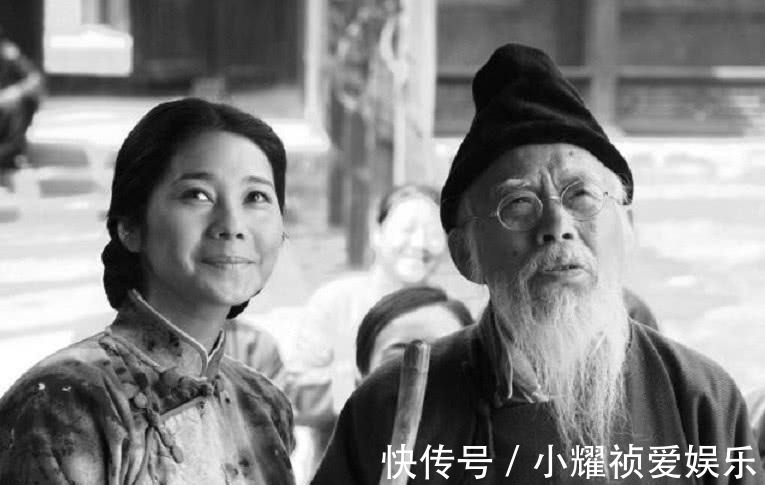 中国画&女子拿齐白石的作品去鉴宝,专家认为是仿品,她:我是齐白石孙女