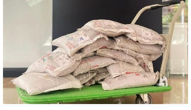 厨艺|明星也爱种菜做饭，谢霆锋粉丝送20袋土，这下可以过田园生活了