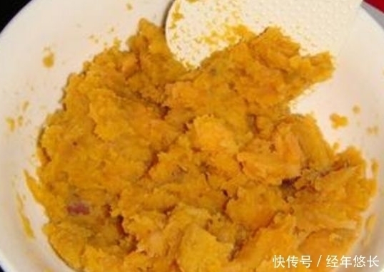 想钓大鲫鱼,饵料里不能少了“它”,一下子就一条,新手也能爆护