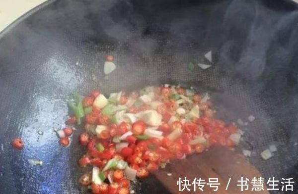 致癌性|炒菜时,若你有4个习惯,非常有可能是在给家里人“找病”
