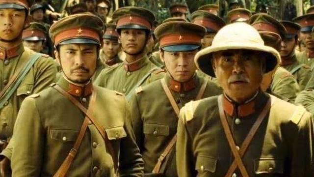 军服都|日本军队不同颜色的军服领章,到底如何判断属于什么兵种