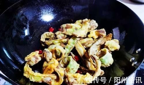 干煸茄子|入秋后,这菜别错过,营养价值极高,皮比果实还营养,不吃可惜了
