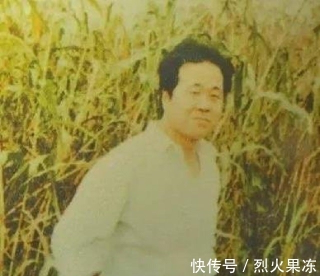 红高粱家族$为吃饺子开始写作,成名后被女粉丝追求,莫言:我早认定糟糠之妻