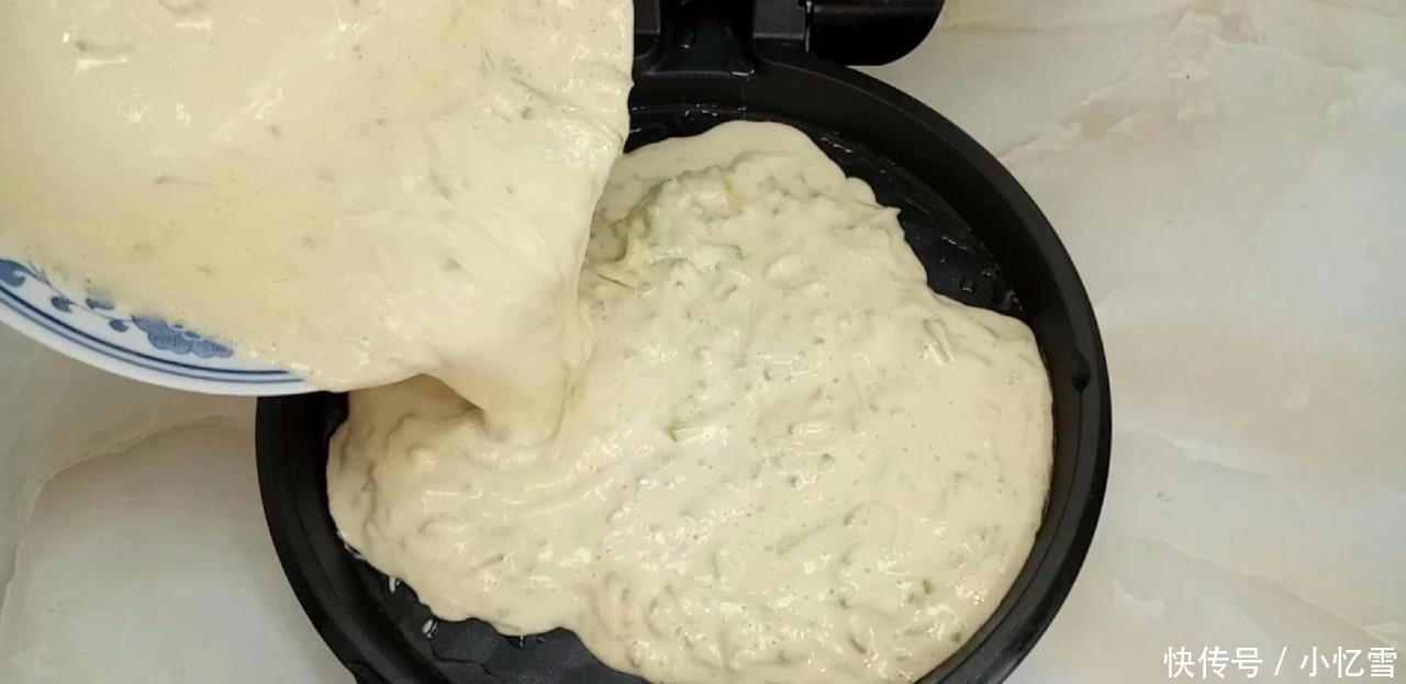  西葫芦|早餐又出新吃法, 不用和面, 做出来比鸡蛋饼都好吃, 好吃到流口水