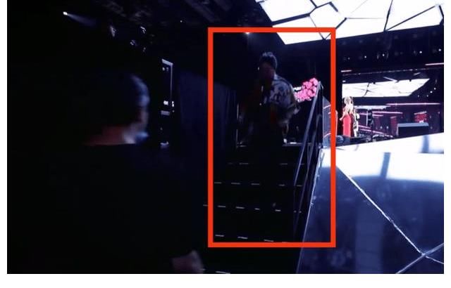 宋雨琦|当场摔东西，吼工作人员！《爆裂舞台》的韩红，被吐槽没礼貌